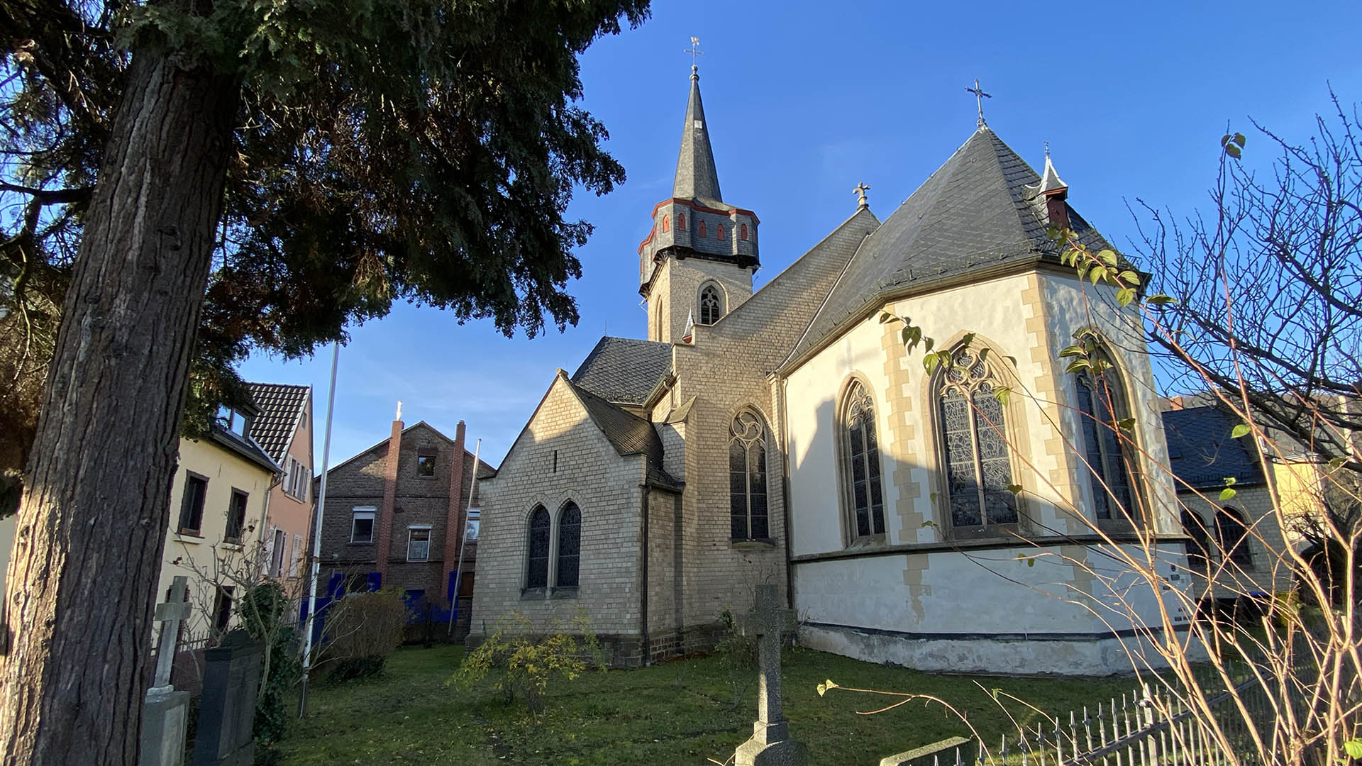 Katholische Pfarrkirche St. Laurentius in Oberwinter