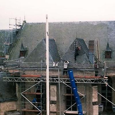 Aufwändige Instandsetzung des Kirchendachs